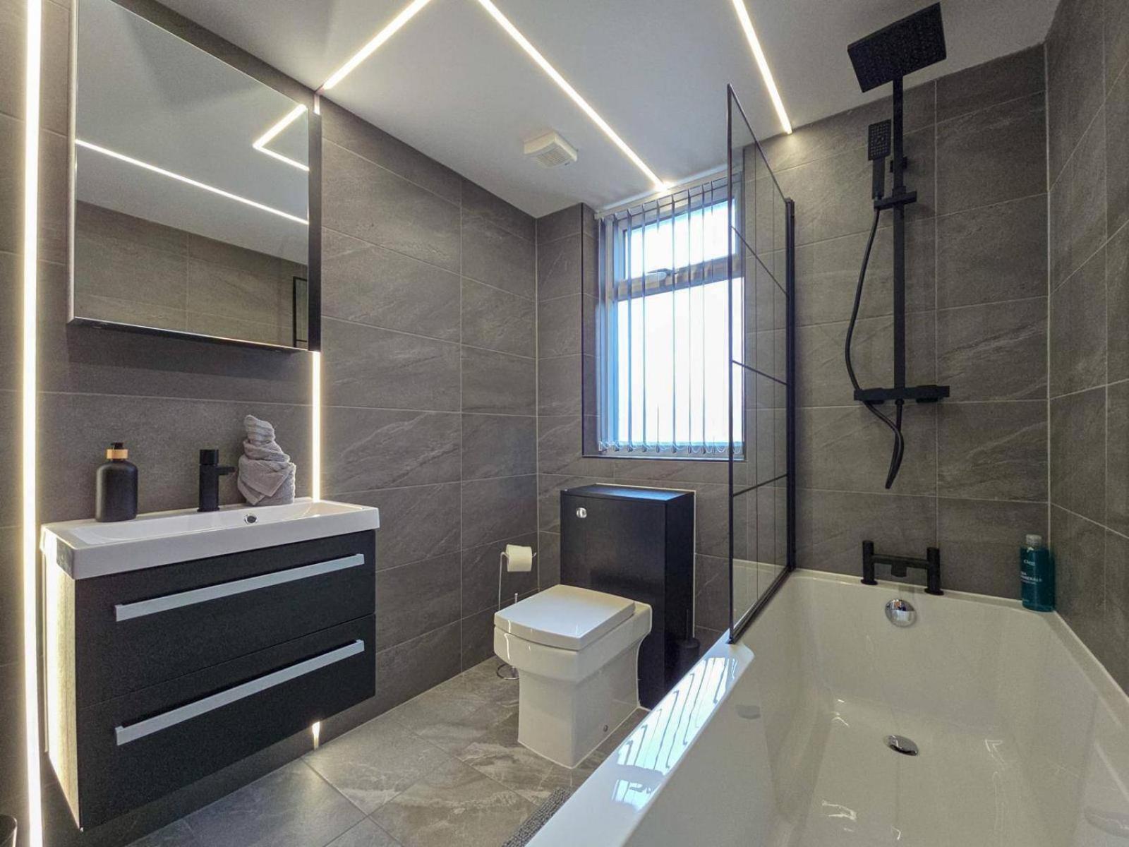 Bliss - Spacious 4-bed *
