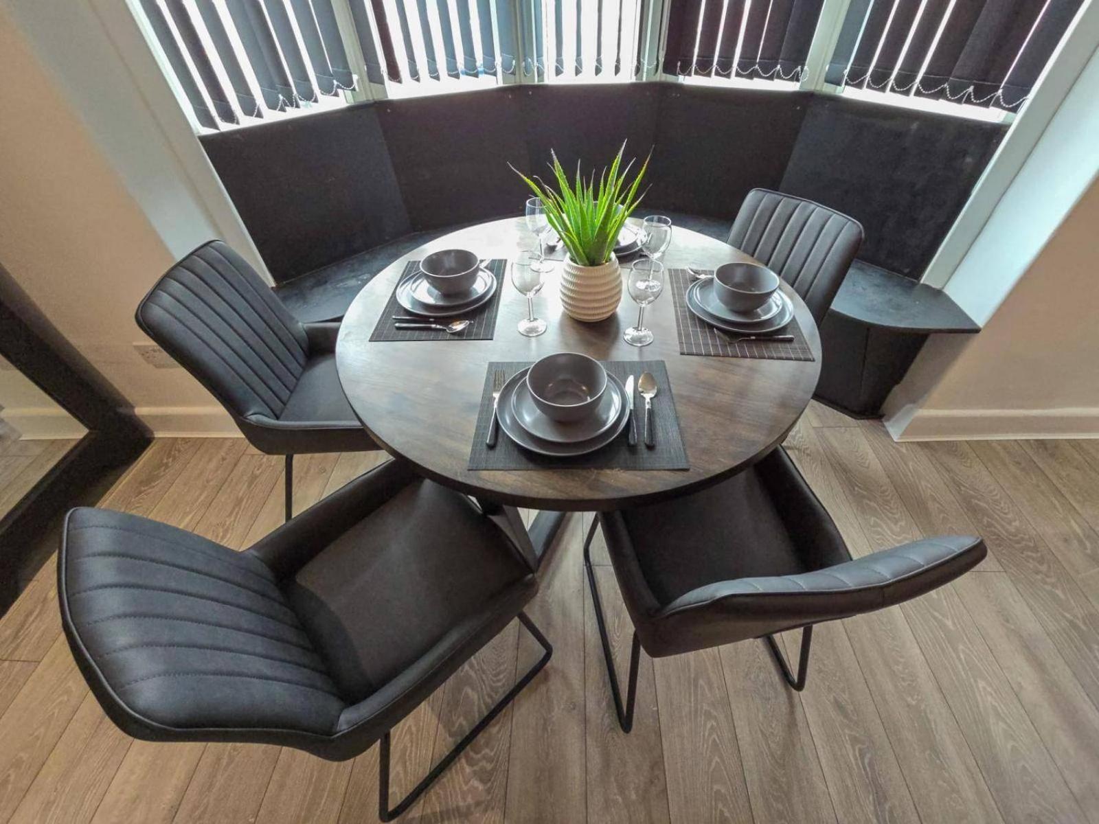 Apartment Bliss - Spacious 4-bed *